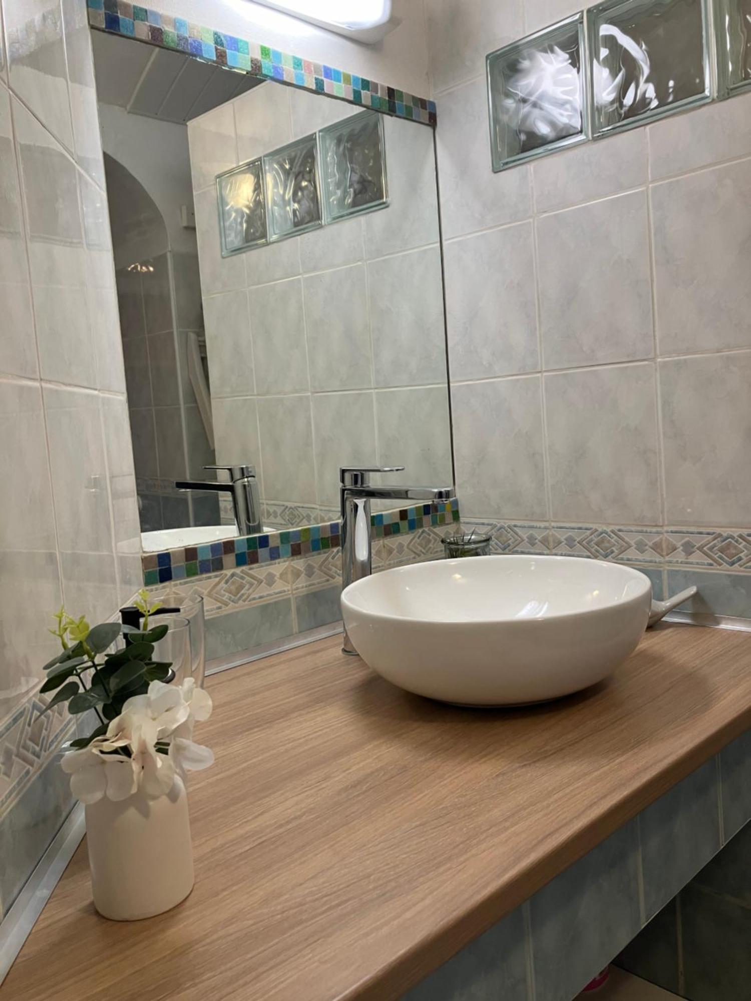 Appartement Central Des Terres Chaudes Proche Bord De Mer Ментона Екстериор снимка