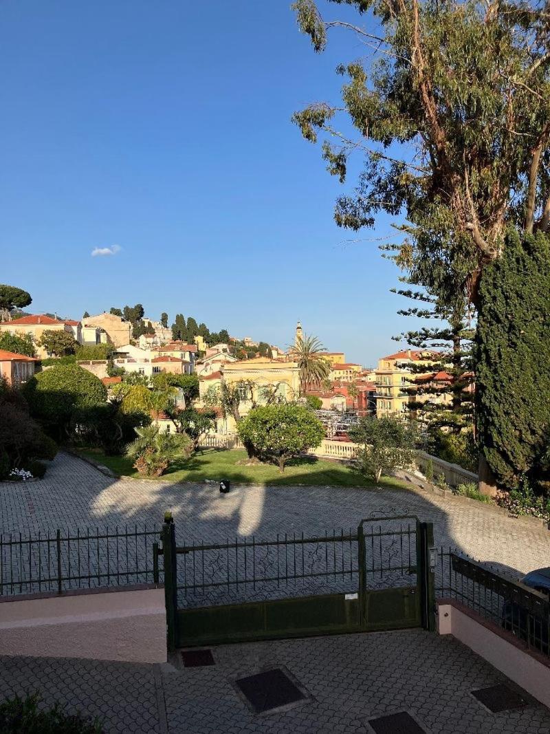 Appartement Central Des Terres Chaudes Proche Bord De Mer Ментона Екстериор снимка